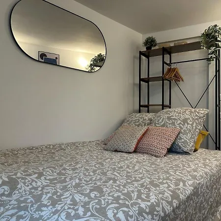 Studio, Hyper Central, 10th Arrondissement Lejlighed